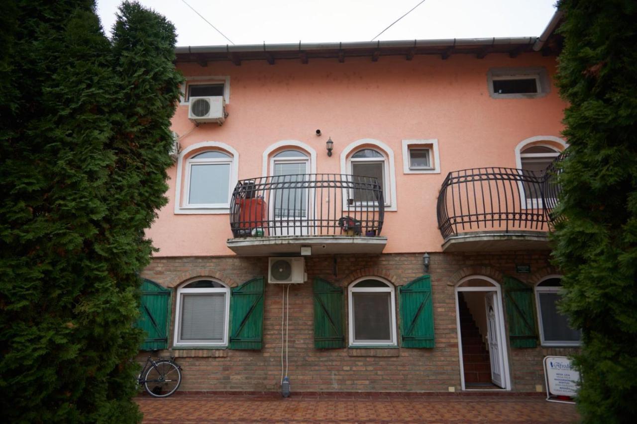Apartman Azra Kikinda 外观 照片